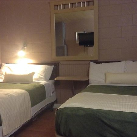West Castle Motel Pincher Creek Luaran gambar